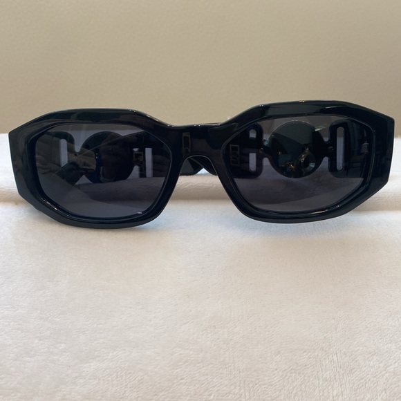 Versace Sunglasses Unisex black and gold - Picture 5 of 15
